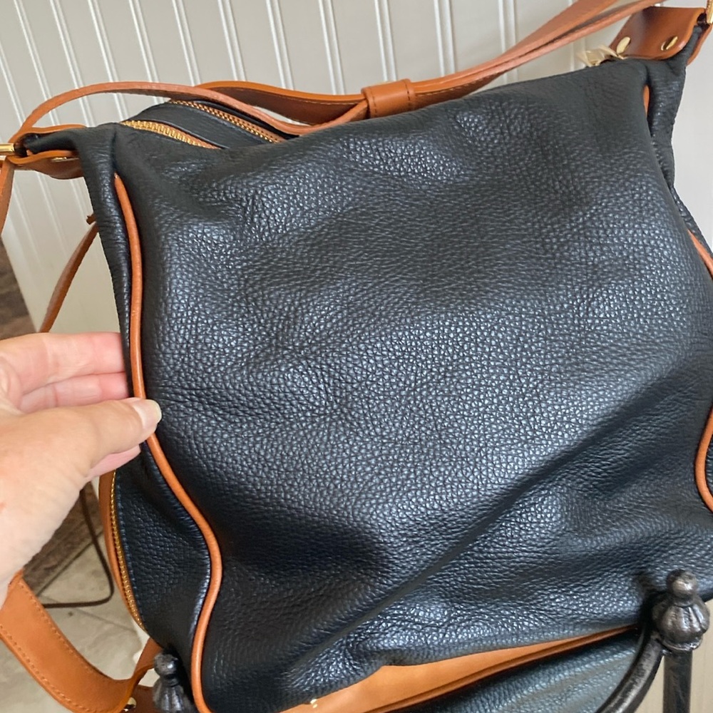 Valentina Italy, black and brown leather pebble bag